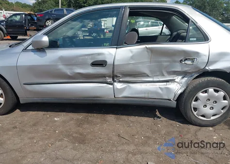 2000 Honda Accord 2.3 Lx z USA, uszkodzony, nr VIN JHMCG6652YC000430